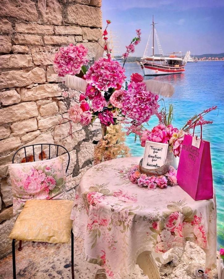 Apartment City Walls In Old Town Of Rovinj Buitenkant foto